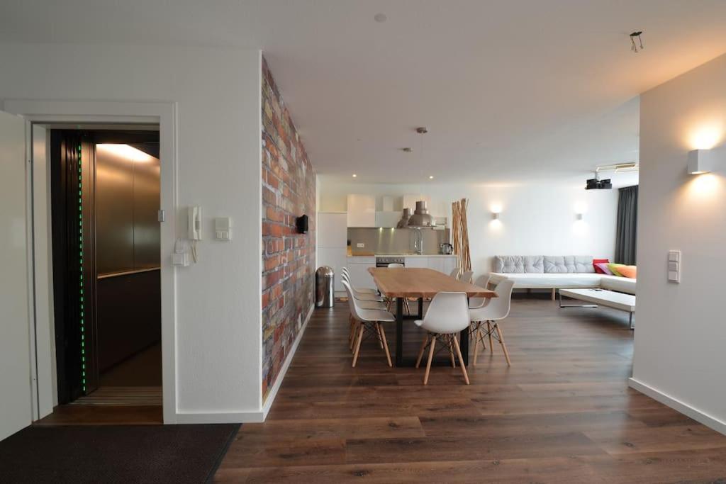 3 Bathroom, Rhapsody In Roof, Penthouse